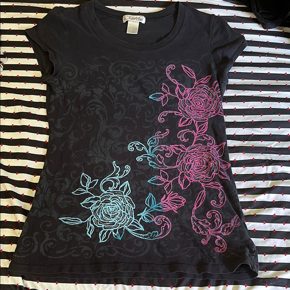 rose graphic glitter top